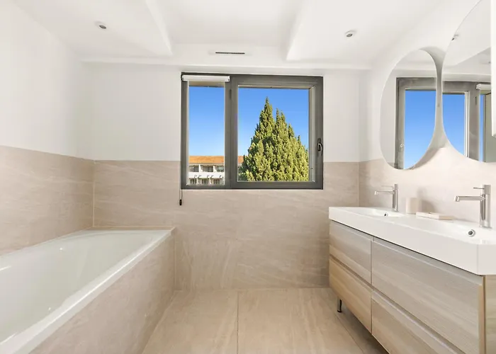 Apartment Stunning 3br Carlton Riviera Croisette *